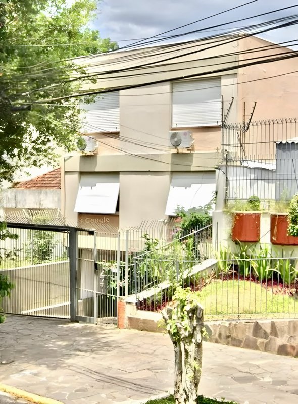 R$ 490.000 - ÓTIMO APARTAMENTO - REFORMADO - FRENTE - 110M2 - 3 DORM - SUÍTE - 2 VAGAS Rua Lagoinha Porto Alegre - 