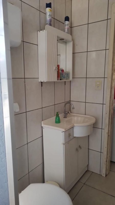 Casa a venda de 1 quarto, demais peças, em Arroio Teixeira Rua Xavier Capão da Canoa - 