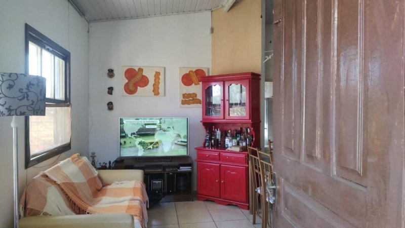Casa a venda de 1 quarto, demais peças, em Arroio Teixeira Rua Xavier Capão da Canoa - 