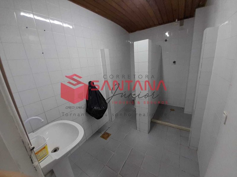 Galpão para locação com 480m² em Buraquinho.  (INDISPONÍVEL) Rua Estrela do mar  Lauro de Freitas - 