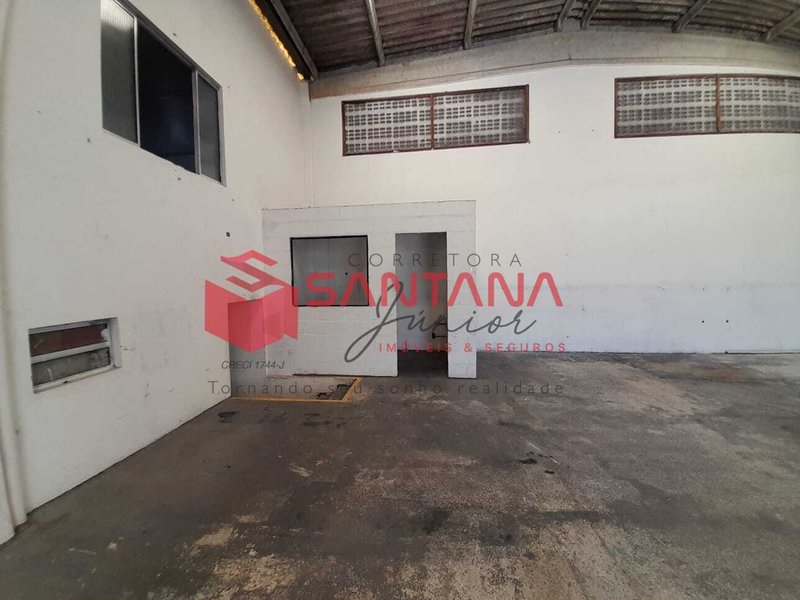 Galpão para locação com 480m² em Buraquinho.  (INDISPONÍVEL) Rua Estrela do mar  Lauro de Freitas - 
