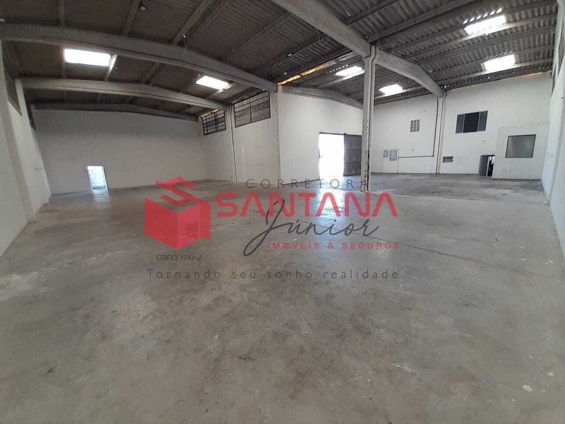 Galpão para locação com 480m² em Buraquinho.  (INDISPONÍVEL) Rua Estrela do mar  Lauro de Freitas - 
