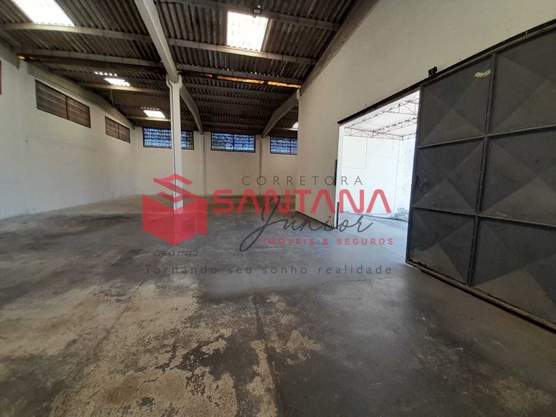 Galpão para locação com 480m² em Buraquinho.  (INDISPONÍVEL) Rua Estrela do mar  Lauro de Freitas - 