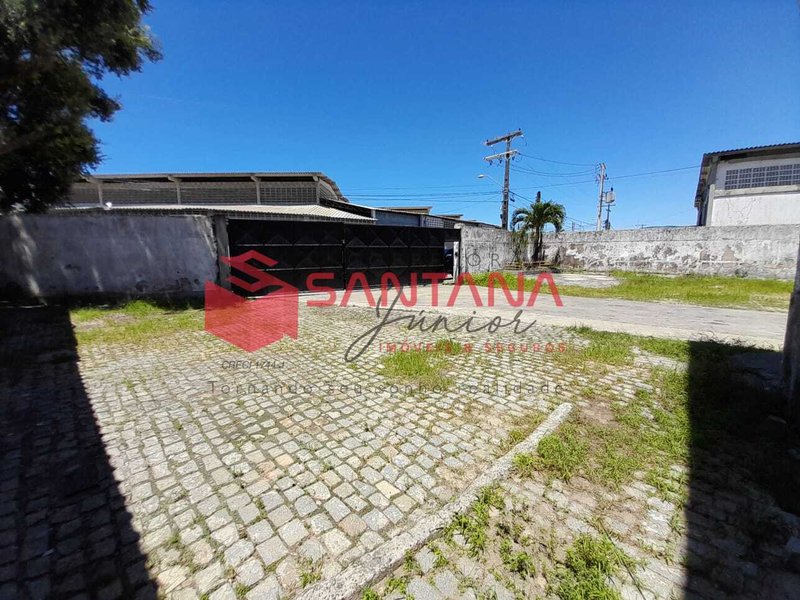 Galpão para locação com 480m² em Buraquinho.  (INDISPONÍVEL) Rua Estrela do mar  Lauro de Freitas - 