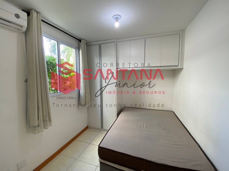 Apartamento térreo mobiliado 2/4 sendo 1 suíte  (INDISPONÍVEL) Rua Ministro Antônio Carlos Magalhães Lauro de Freitas - 