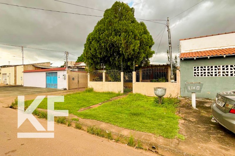 Casa com 3 Quartos e Quintal no Bairro Nova Porto Velho Rua Venezuela Porto Velho - 