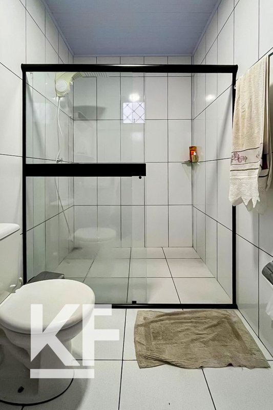 Casa com 3 Quartos e Quintal no Bairro Nova Porto Velho Rua Venezuela Porto Velho - 