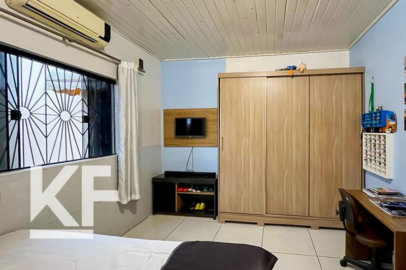 Casa com 3 Quartos e Quintal no Bairro Nova Porto Velho Rua Venezuela Porto Velho - 