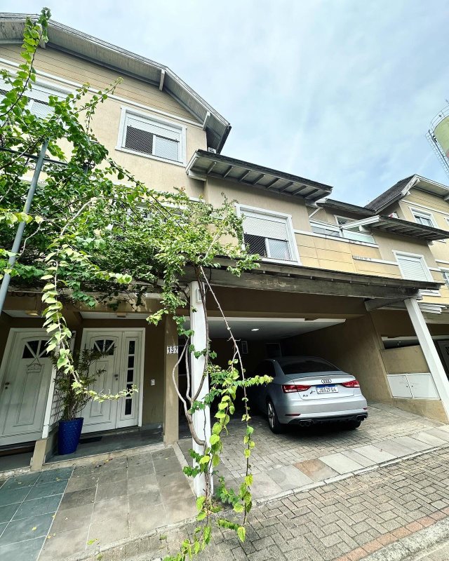 R$ 1.450.000 - TERRA MATER - EXCELENTE CASA EM CONDOMÍNIO - 257M2 - 5 SUÍTES - 2 VAGAS Rua Attílio Bilibio Porto Alegre - 