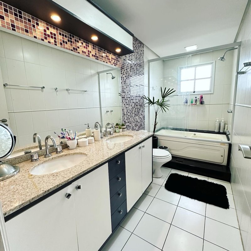 R$ 1.450.000 - TERRA MATER - EXCELENTE CASA EM CONDOMÍNIO - 257M2 - 5 SUÍTES - 2 VAGAS Rua Attílio Bilibio Porto Alegre - 