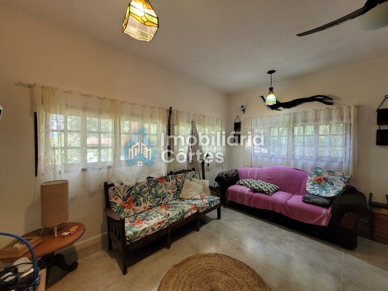 Casa em Condomínio, 412m², 3 quartos à venda por R$ 580.000,00 Limoeiro - Guapimirim/RJ Rua XVI Guapimirim - 