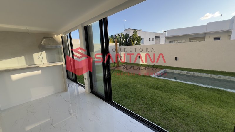 Casa à venda com 4 suítes no Alphaville Litoral Norte II Rua Arraial da Ajuda  Camaçari - 