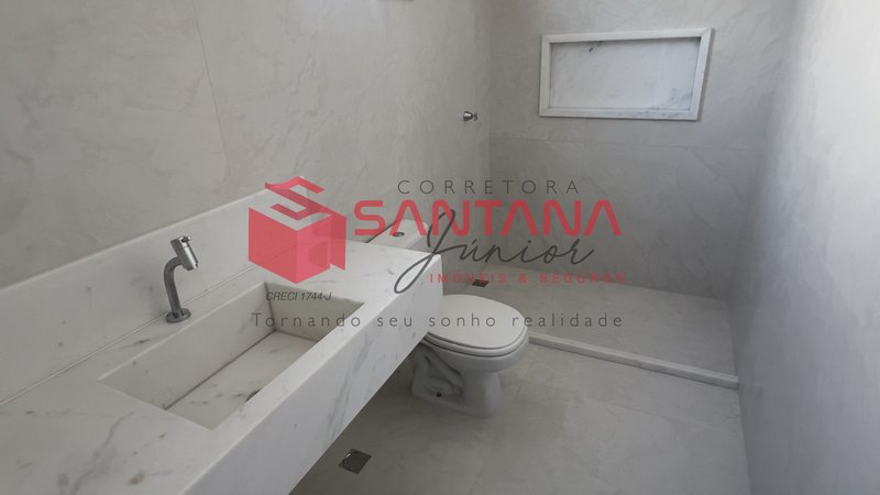 Casa à venda com 4 suítes no Alphaville Litoral Norte II Rua Arraial da Ajuda  Camaçari - 