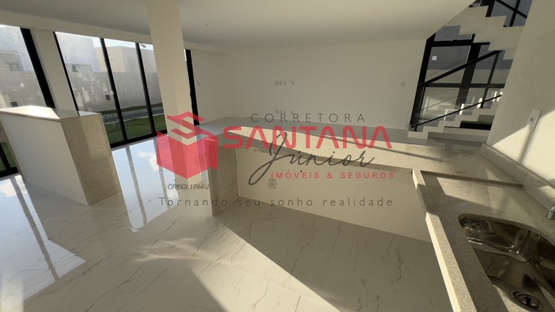 Casa à venda com 4 suítes no Alphaville Litoral Norte II Rua Arraial da Ajuda  Camaçari - 