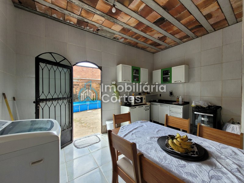 Casa com 3 Quartos por R$ 300.000,00 - Jequitibá - Guapimirim - RJ Rua São Paulo Guapimirim - 