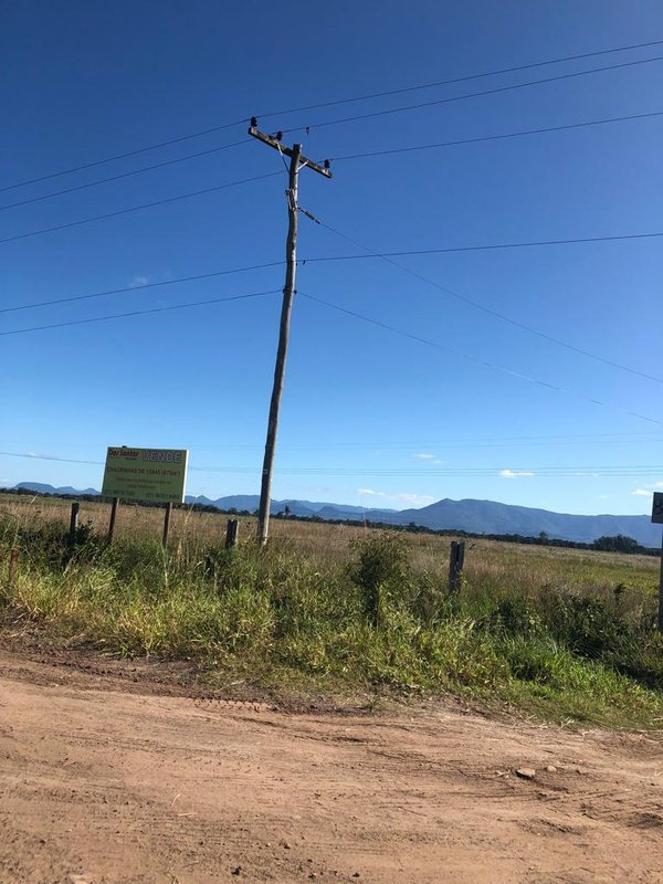 Chacrinhas, de 675 m², bem localizadas, acesso pela Rota do Sol, com parcelamento direto Estrada da Laguna Capão da Canoa - 
