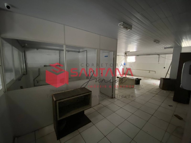 Galpão em condomínio com 270m² em Buraquinho  (INDISPONÍVEL) Rua Jurupoca Lauro de Freitas - 