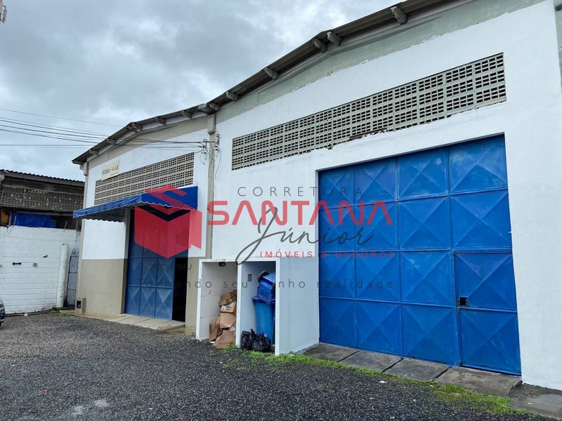 Galpão em condomínio com 270m² em Buraquinho  (INDISPONÍVEL) Rua Jurupoca Lauro de Freitas - 