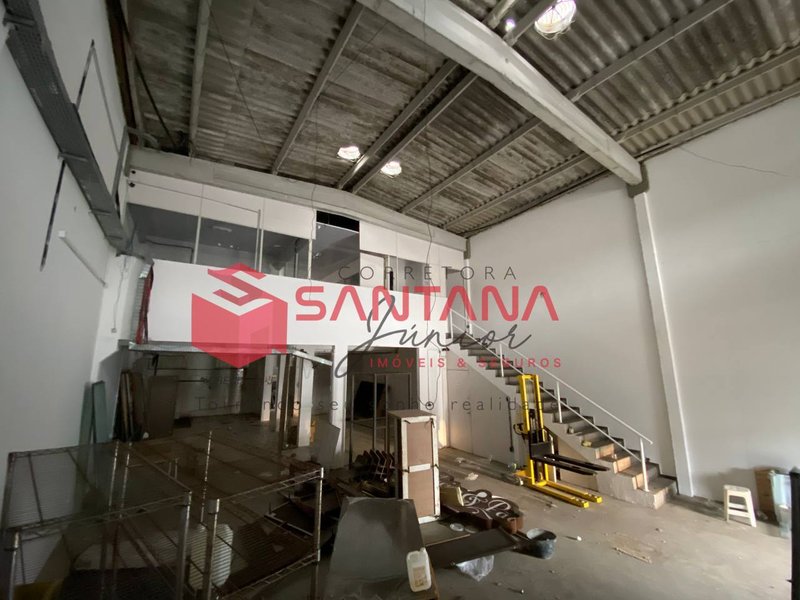 Galpão em condomínio com 270m² em Buraquinho  (INDISPONÍVEL) Rua Jurupoca Lauro de Freitas - 