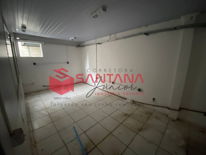 Galpão em condomínio com 270m² em Buraquinho  (INDISPONÍVEL) Rua Jurupoca Lauro de Freitas - 