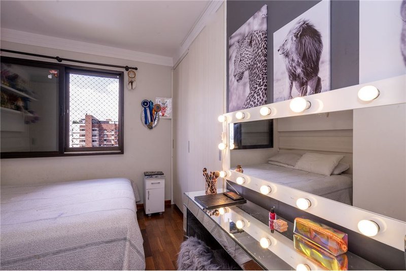 Apartamento com 3 suítes 150m² Luis Correia de Melo São Paulo - 