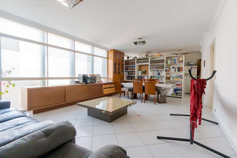 Apartamento com 196m² Angélica São Paulo - 