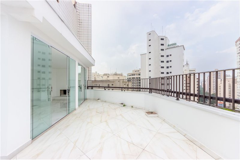 Cobertura Duplex em Moema com 3 dormitórios 250m² dos Anapurus São Paulo - 