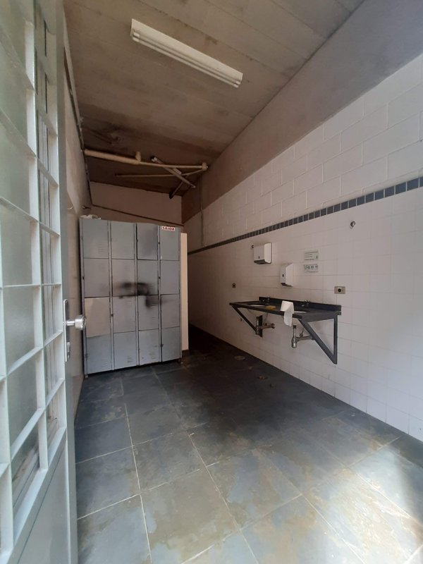 Galpão para Venda ou Locação, ótima localização pronto para sua empresa!!! Rua das Samambaias Santana de Parnaíba - 