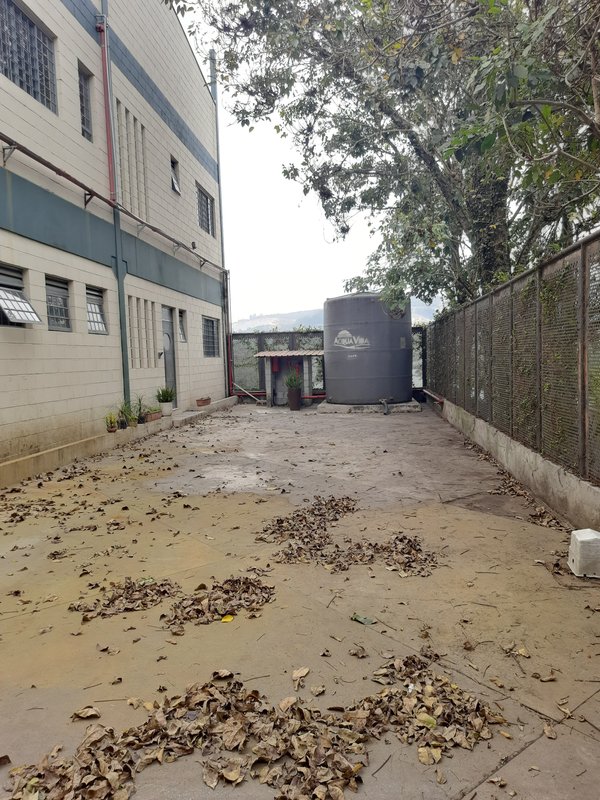Galpão para Venda ou Locação, ótima localização pronto para sua empresa!!! Rua das Samambaias Santana de Parnaíba - 