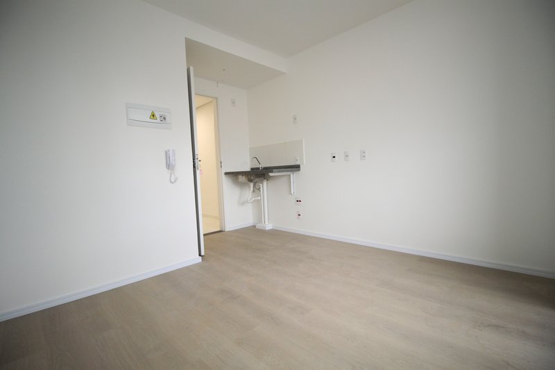 Studio com 18m², 01 dormitório e varanda Rua Marquês de Lages São Paulo - 