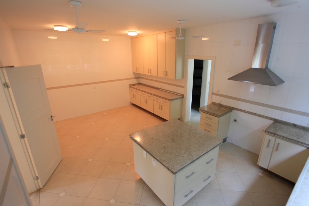 Casa com 4 dormit&oacute;rios &agrave; venda,544m&sup2; - Condom&iacute;nio  Lago Azul Golfe Clube - Ara&ccedil;oiaba - SP Raposo Tavares  Araçoiaba da Serra - 