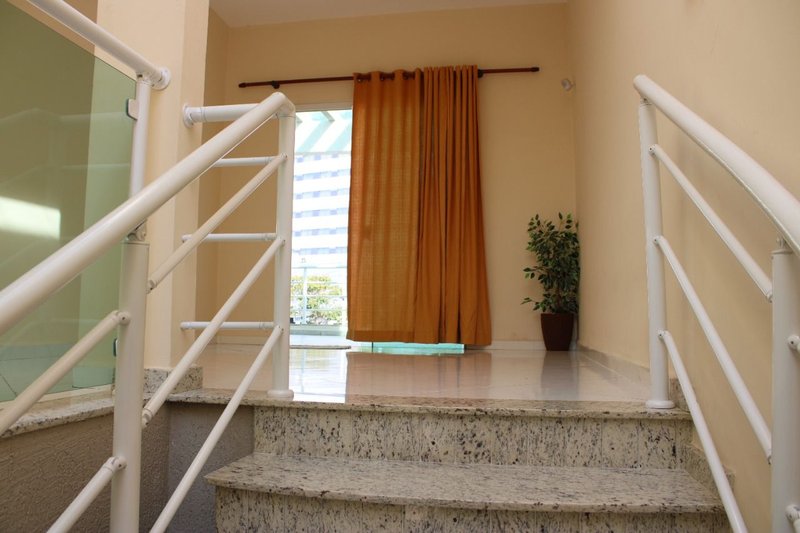 Casa em Aparecida, Bairro Jardim Paraíba,  com 280 mts2. 3 Suites com varanda. 4 vagas  APARECIDA - 
