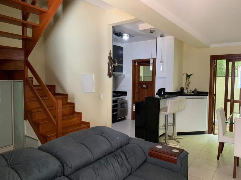 Casa em condomínio fechado próximo ao Barra Shopping Sul Upamaroti Porto Alegre - 