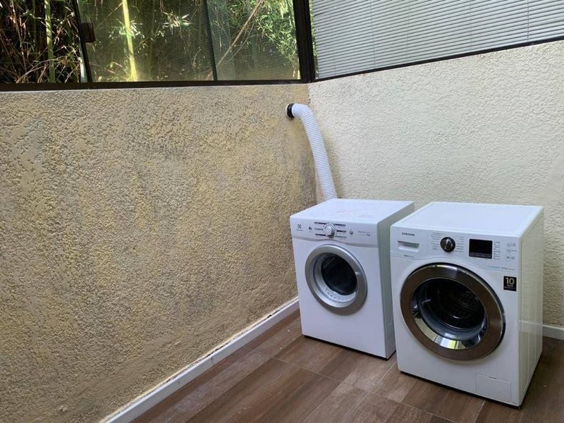 Casa em condomínio fechado próximo ao Barra Shopping Sul Upamaroti Porto Alegre - 