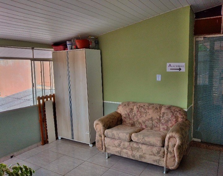 Lojas e  Residência Comercial de Frente para Marechal Floriano  Curitiba - 