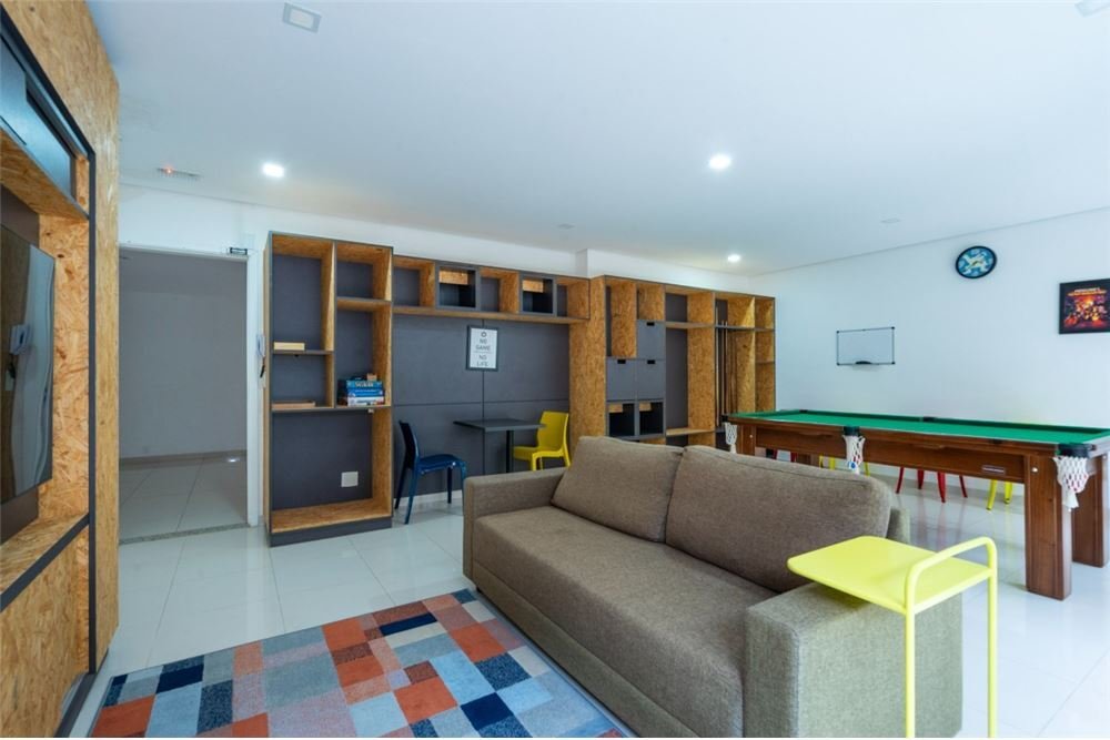 Apartamento à venda com 1 quarto, 40m² - Foto 2