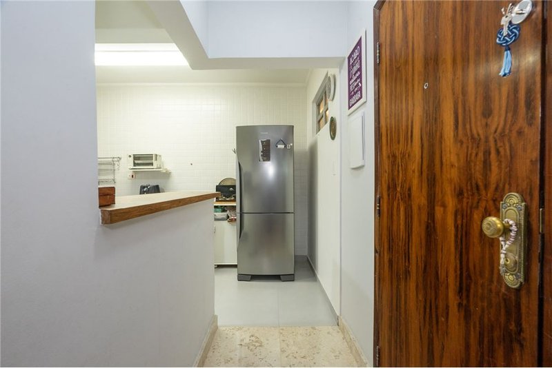 Apartamento com 2 dormitórios 77m² Martiniano de Carvalho São Paulo - 