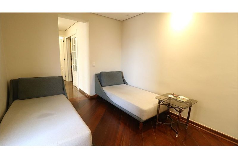 Apartamento em Moema com 3 suítes 227m² dos tupiniquins São Paulo - 
