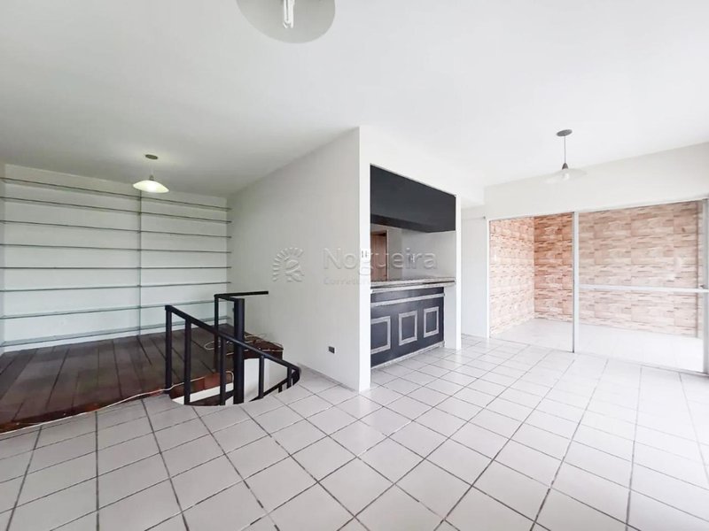 Duplex à venda com 3 quartos sendo 2 suite e varanda, 178,91m² por R$ 650.000,00 Rua Luiz Pimentel Recife - 