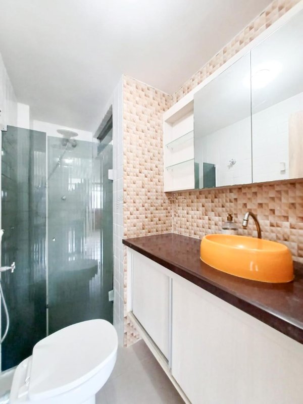Duplex à venda com 3 quartos sendo 2 suite e varanda, 178,91m² por R$ 650.000,00 Rua Luiz Pimentel Recife - 