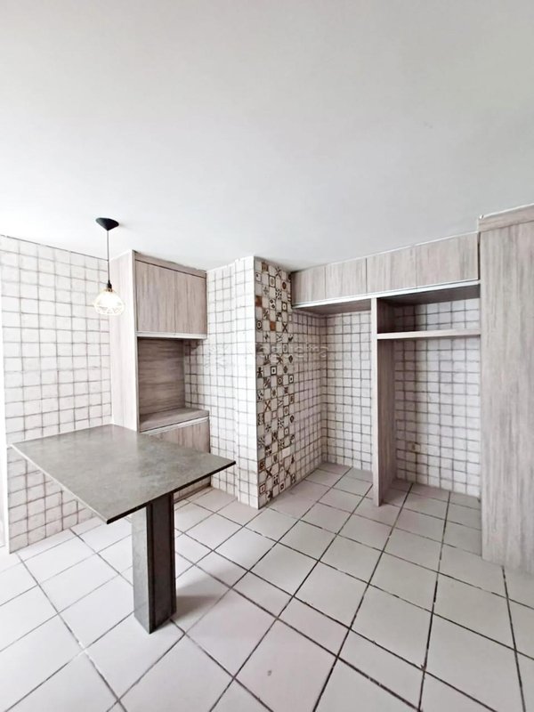 Duplex à venda com 3 quartos sendo 2 suite e varanda, 178,91m² por R$ 650.000,00 Rua Luiz Pimentel Recife - 