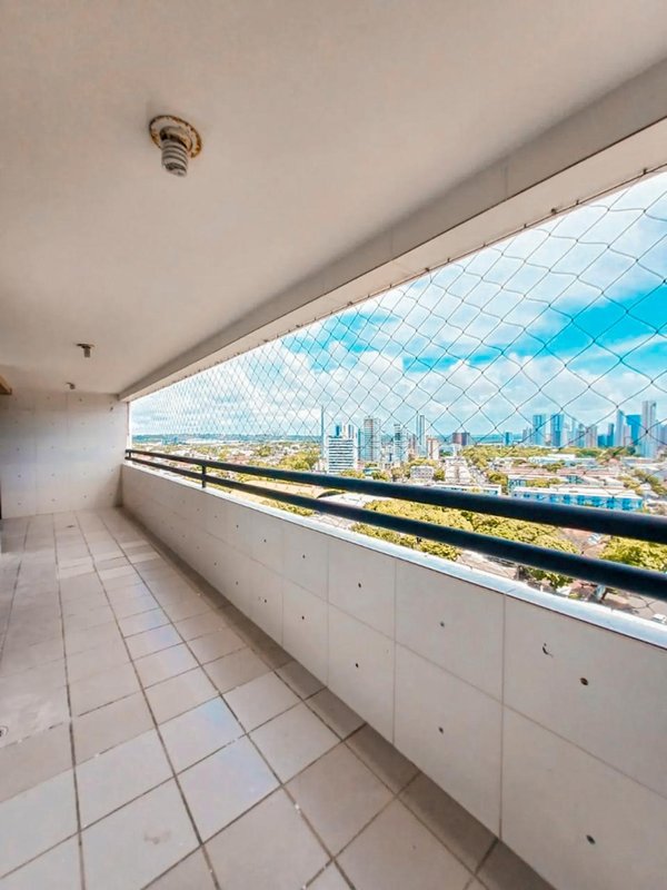 Duplex à venda com 3 quartos sendo 2 suite e varanda, 178,91m² por R$ 650.000,00 Rua Luiz Pimentel Recife - 
