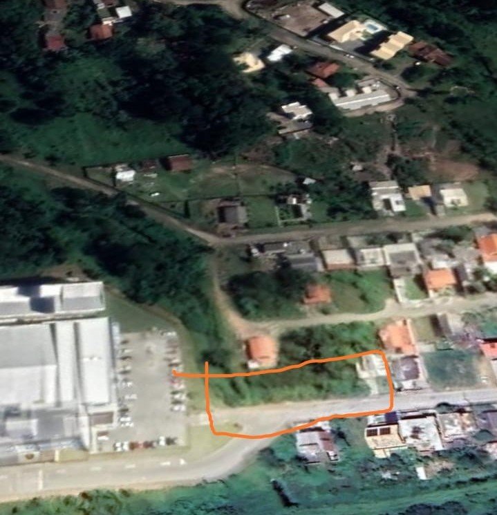 3 Terrenos a 1 km do mar em Bombas - SC Rua gralha Azul Bombinhas - 