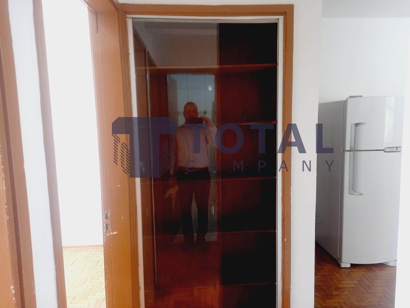 Apartamento Amplo 2 dorms Vila Buarque Rua Doutor Cesário Mota Júnior São Paulo - estante corredor