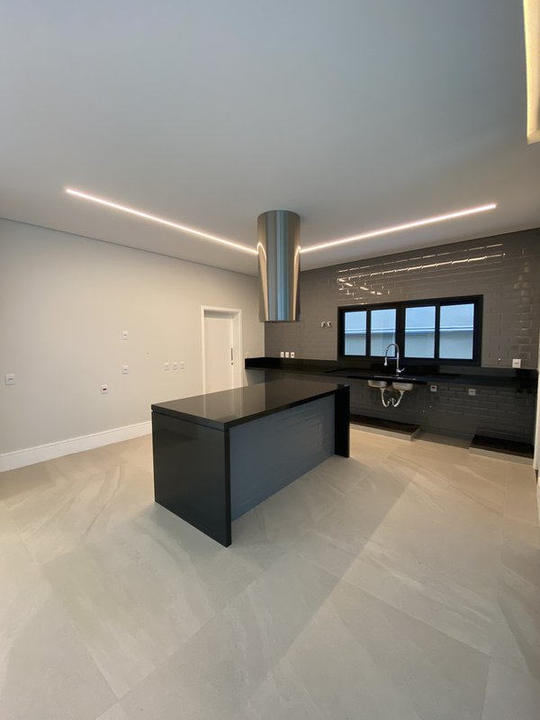 ALPHAVILLE TAMBORÉ 11 I 5.350.000,00 I REF: 0001 Alameda Madeira Barueri - 