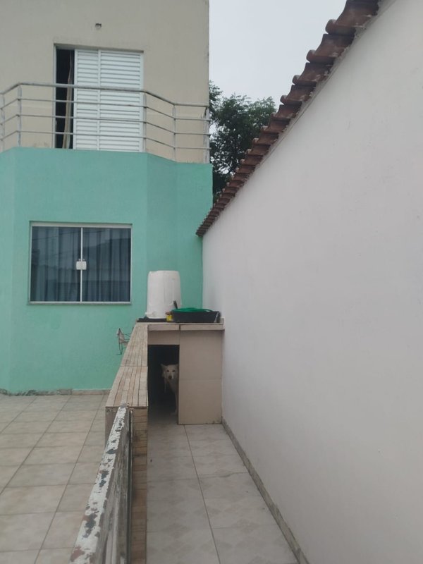 Sobrado com Três Andares no Jardins do Paraíso  Mogi das Cruzes - 