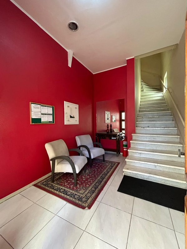 Apartamento 2 dormitórios com 1 vaga, no Jardim Botânico Rua Doutor Salvador Franca Porto Alegre - 