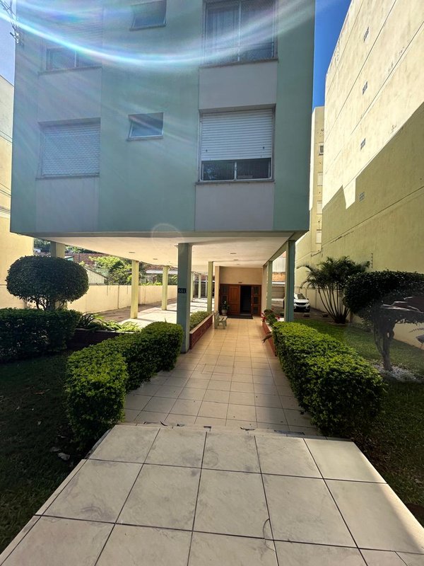 Apartamento 2 dormitórios com 1 vaga, no Jardim Botânico Rua Doutor Salvador Franca Porto Alegre - 
