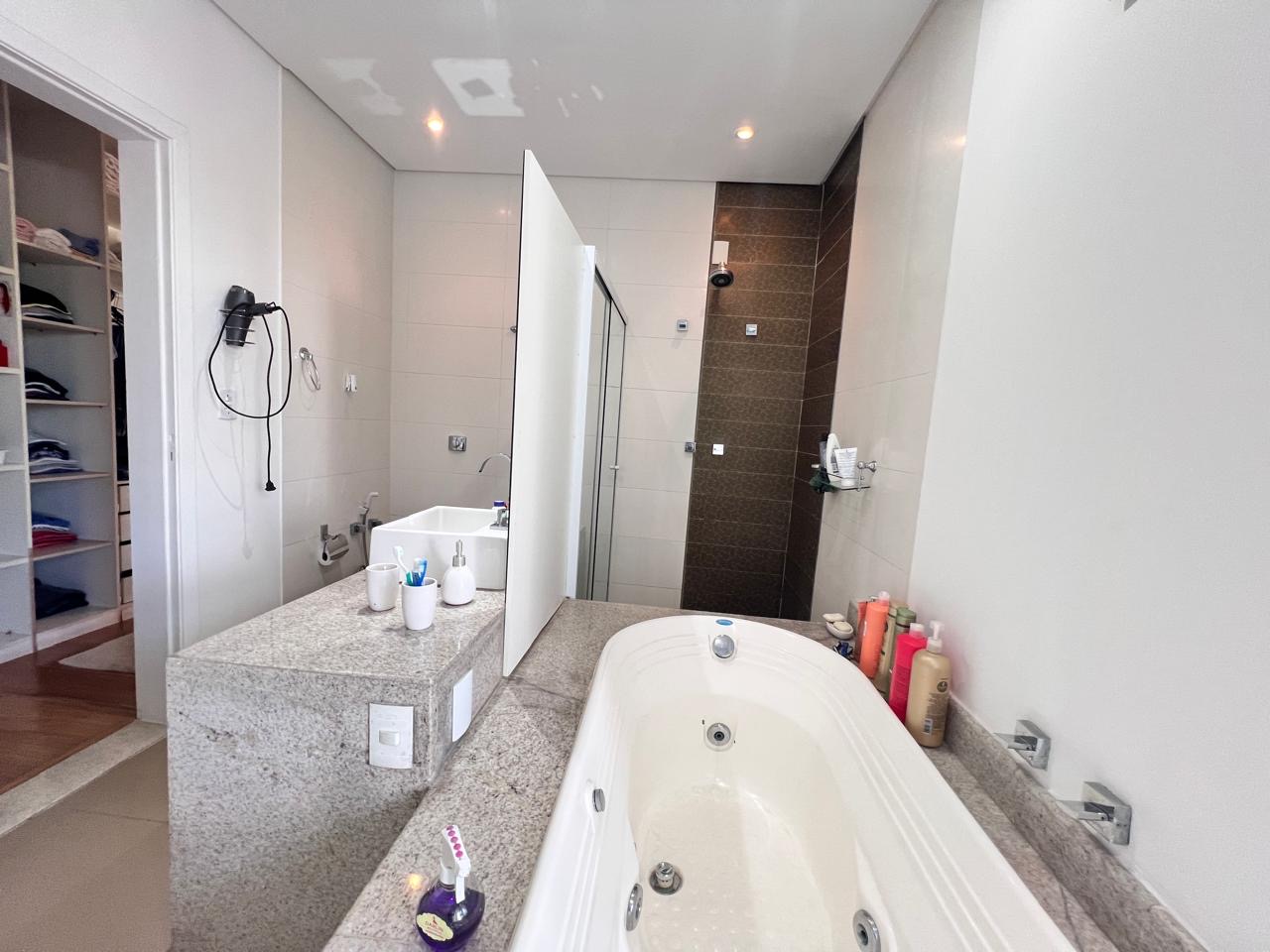 Casa com 3 dormit&oacute;rios &agrave; venda,309 m&sup2; -Condom&iacute;nio Parque Esplanada - Votorantim -SP Rua João Batista Correa de Oliveira Votorantim - 