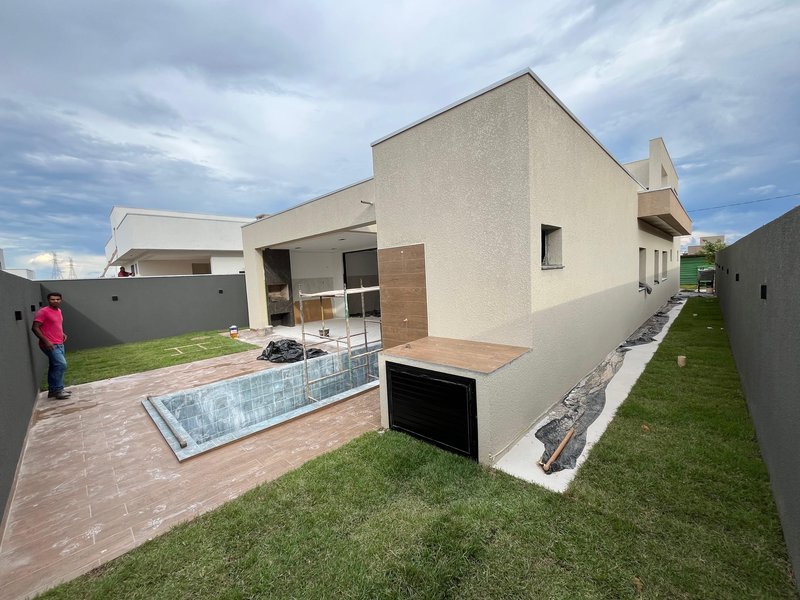 Casa com 3 Suítes e Piscina em Condomínio Fechado Rua das Araras Porto Velho - 